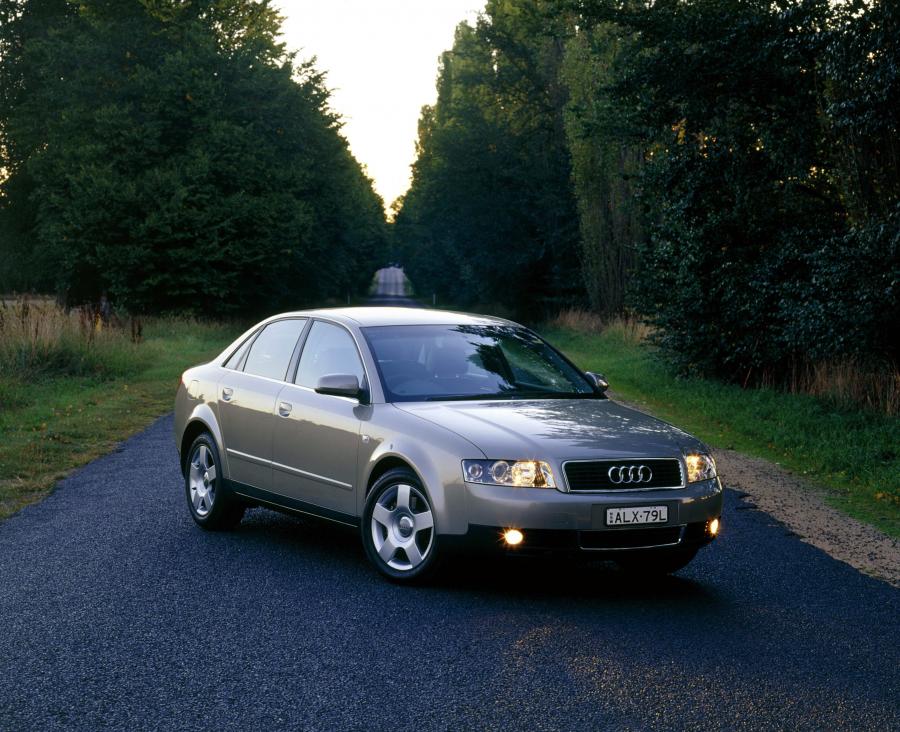  Audi A4 2.4 Sedan (B6,8E) 2002 года  (AU) (фото 4 из 6)